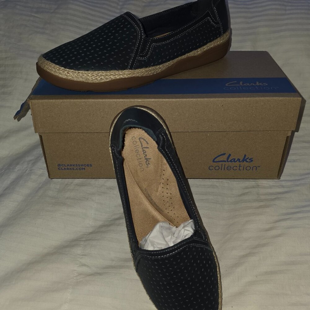Clarks Collection Espadrille Slip-Ons Elaina Ruby Navy loafer size 8.5 Style: El